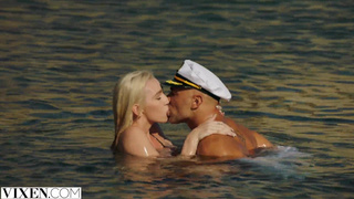 Смотреть онлайн секс с развратной женой на отдыхе