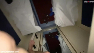Смотреть онлайн: поездной секс с попутчицей без цензуры