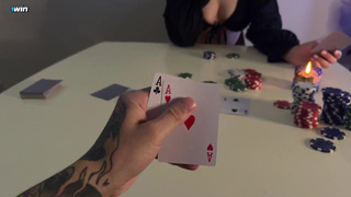 Как она лишилась невинности — ставка с другом и горячий секс