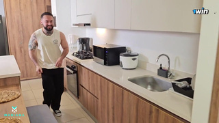 Реальное домашнее порно — страстный секс с соседкой пока жена спит