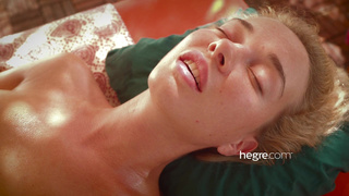 Natalia A Outdoor Sensual Massage - Сексуальный массаж на природе