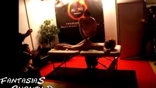 Salon Erotico De Barcelona 2013 - горячий массаж с эротическим финалом