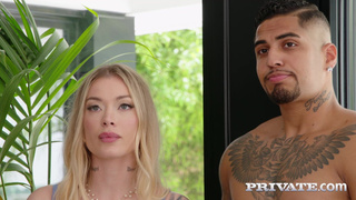 Анальная фотосессия с развратной моделью