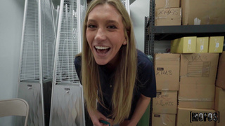 Секс на складе в рабочее время – запретное порно видео