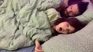 Секс с пьяной подругой детства после ночевки