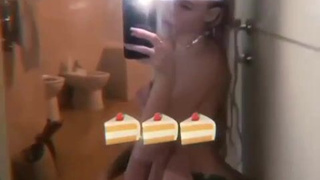 Секс видео онлайн: страстный момент с развратной красоткой