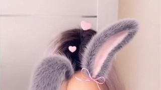 Секс видео с Энни Уокер в маске – страстный секс от первого лица