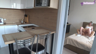 Жена в телефоне а муж трахает соседку смотреть онлайн