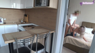 Жена в телефоне а муж трахает соседку смотреть онлайн