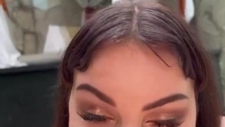 Секс видео с красивой девушкой