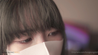 Сексуальная блондинка кончает в возбуждающем видео