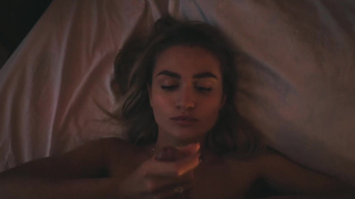 Пьяная Лакшери Мур трахается на вписке