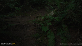 Смотреть онлайн лесное порно с естественной страстью