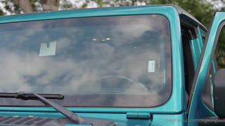 Секс в лесу - страстный и дикий секс видео