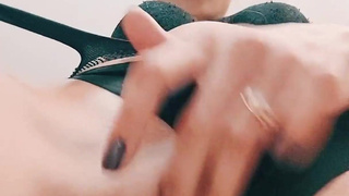 LuxuryMur - Горячее порно в изоляции HD смотреть онлайн