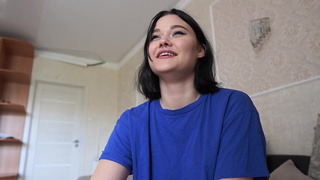 Домашнее порно с грязной посудой и горячим минетиком