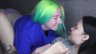 Секс видео с лучшей подругой - смотреть онлайн бесплатно