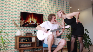 Смотреть онлайн секс с красивой девушкой