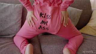 Lily Blossom Just A Kiss - страстный секс видео с русской красоткой