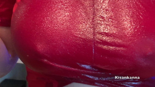 Горячее порно видео с масляным шоу и мощным сквиртом