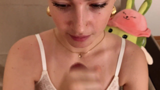 Секс видео с развратной блондинкой Olivia Moore - смотреть онлайн