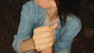 Горячее порно видео с минетисткой Olivia Moore