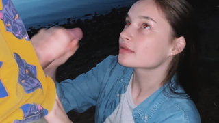 Горячее порно видео с минетисткой Olivia Moore