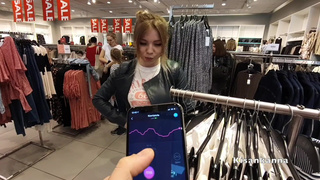 Кисанканна порно онлайн – вибратор и минета в общественном месте