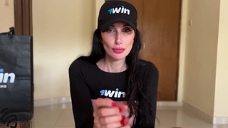 Секс с грудастой брюнеткой в HD качестве