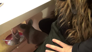 Жена изменяет мужу с лучшим другом – домашнее порно видео