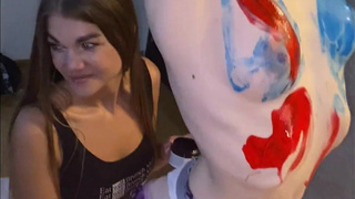 Секс видео с рисованием эротики красками