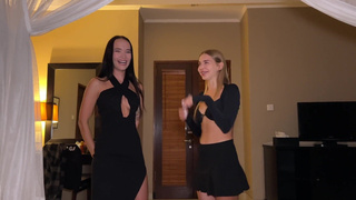 Sasha Sparrow и Californiababe страстный лесбийский секс