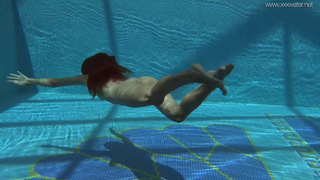 Ирина Русская обнаженная под водой – эксклюзивное порно