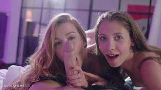 Жесткий секс с Stefanie Moon и Alexis Crystal в HD качестве